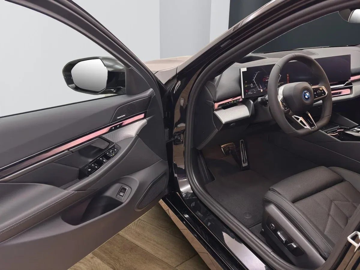 BMW 5 серии 530e Touring